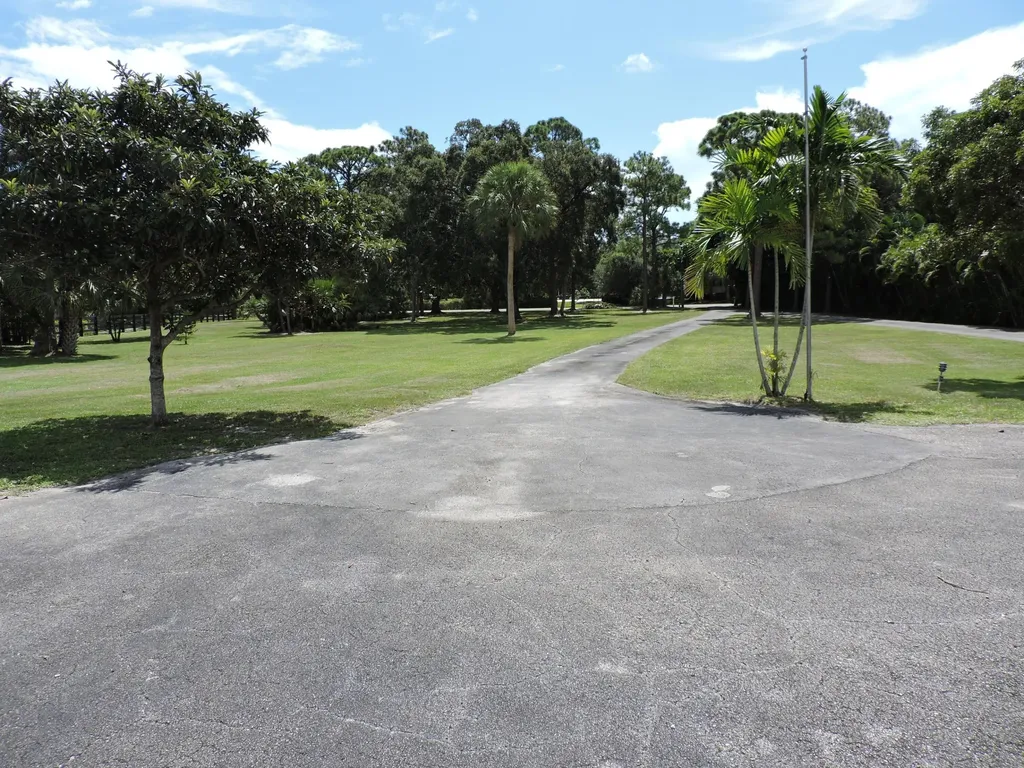 4529 Square Lake Drive Palm Beach Gardens FL 33418