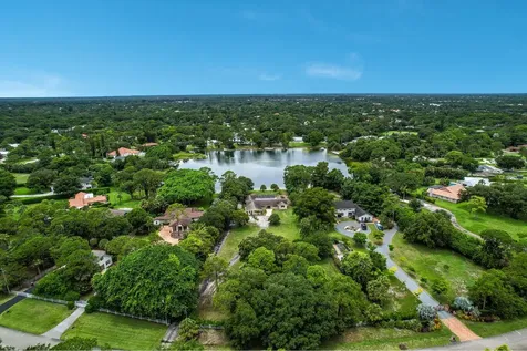 4529 Square Lake Drive Palm Beach Gardens FL 33418