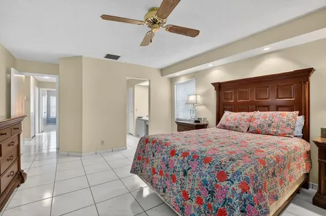 10953 Lake Front Place Boca Raton FL 33498