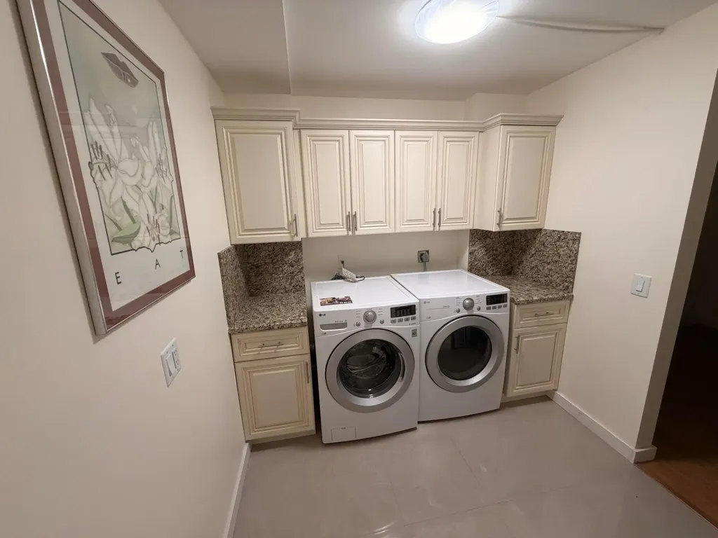 1514 Whitehall Drive Davie FL 33324
