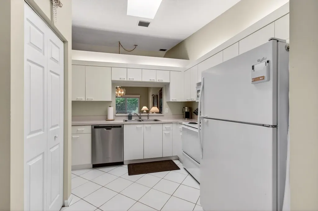 26 Sausalito Drive Boynton Beach FL 33436