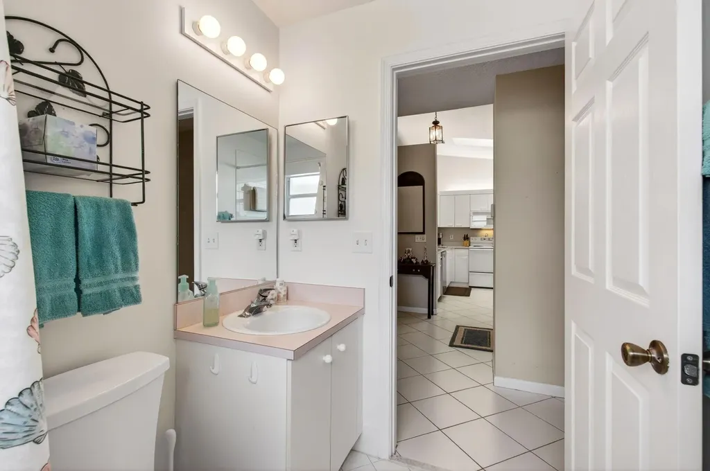 26 Sausalito Drive Boynton Beach FL 33436