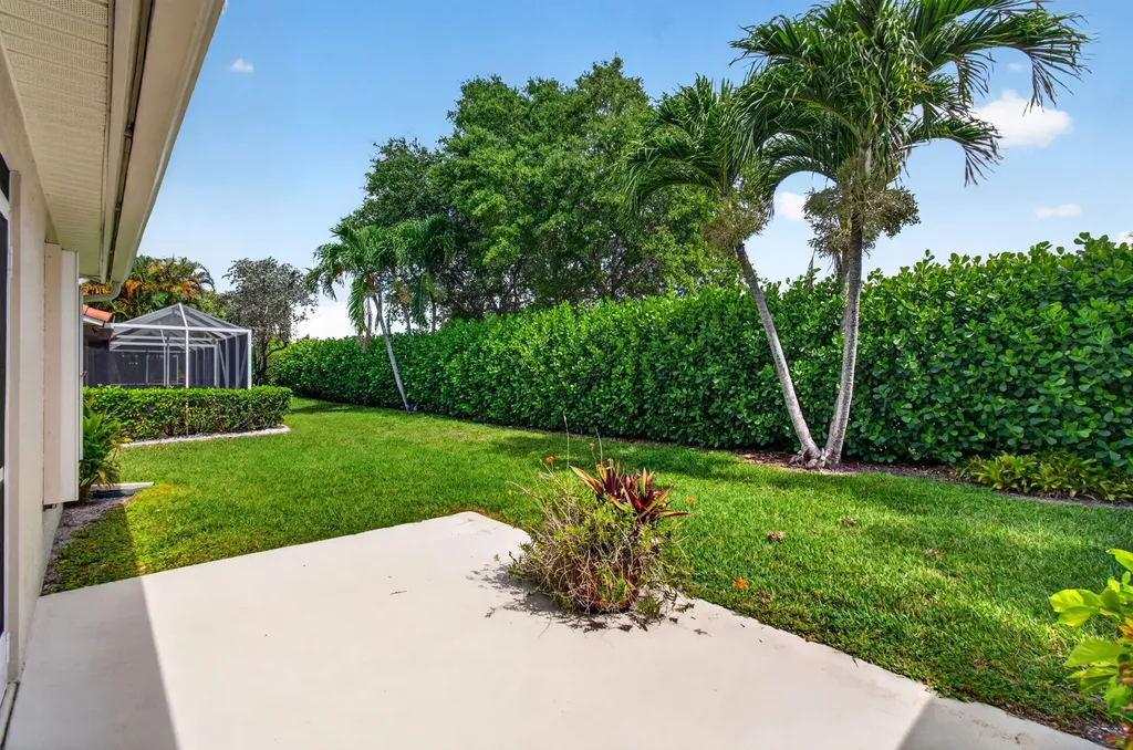 26 Sausalito Drive Boynton Beach FL 33436