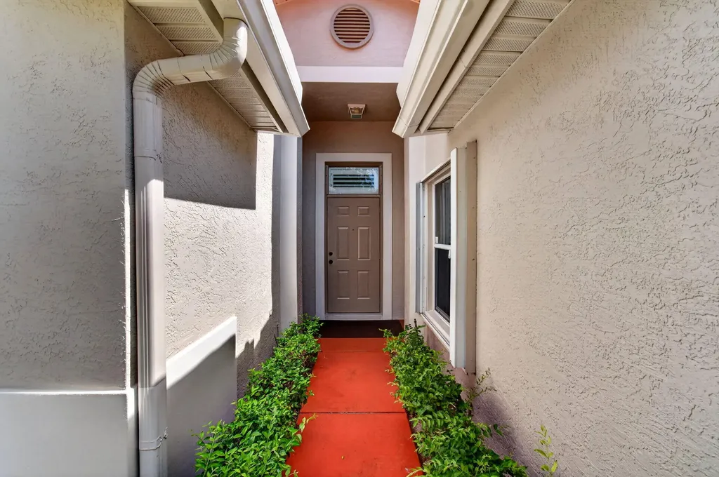26 Sausalito Drive Boynton Beach FL 33436