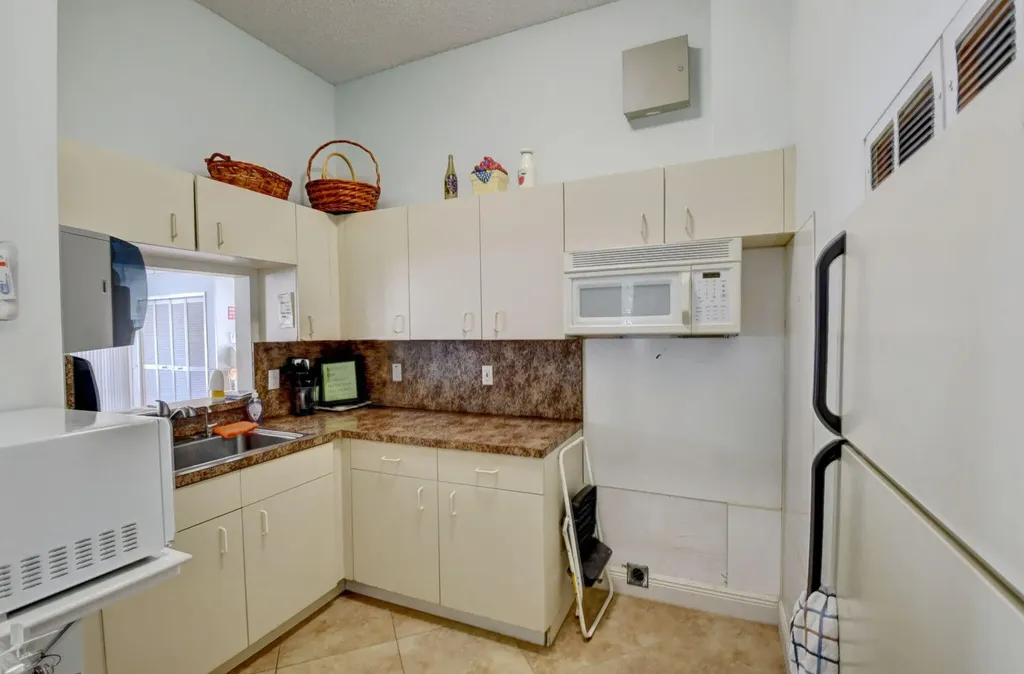 26 Sausalito Drive Boynton Beach FL 33436