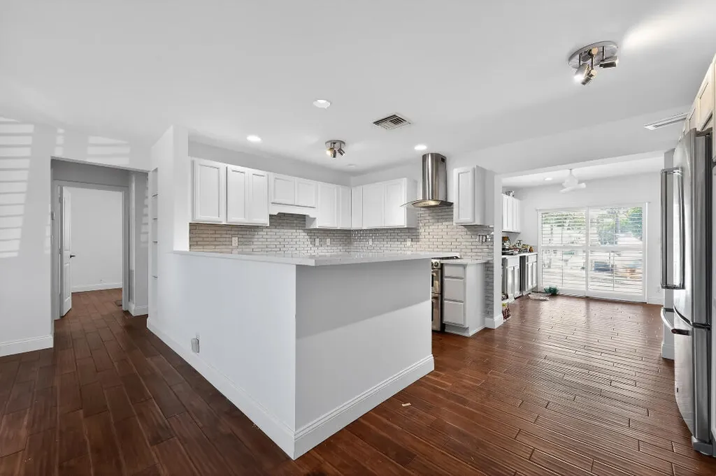 636 Kingfish Road North Palm Beach FL 33408