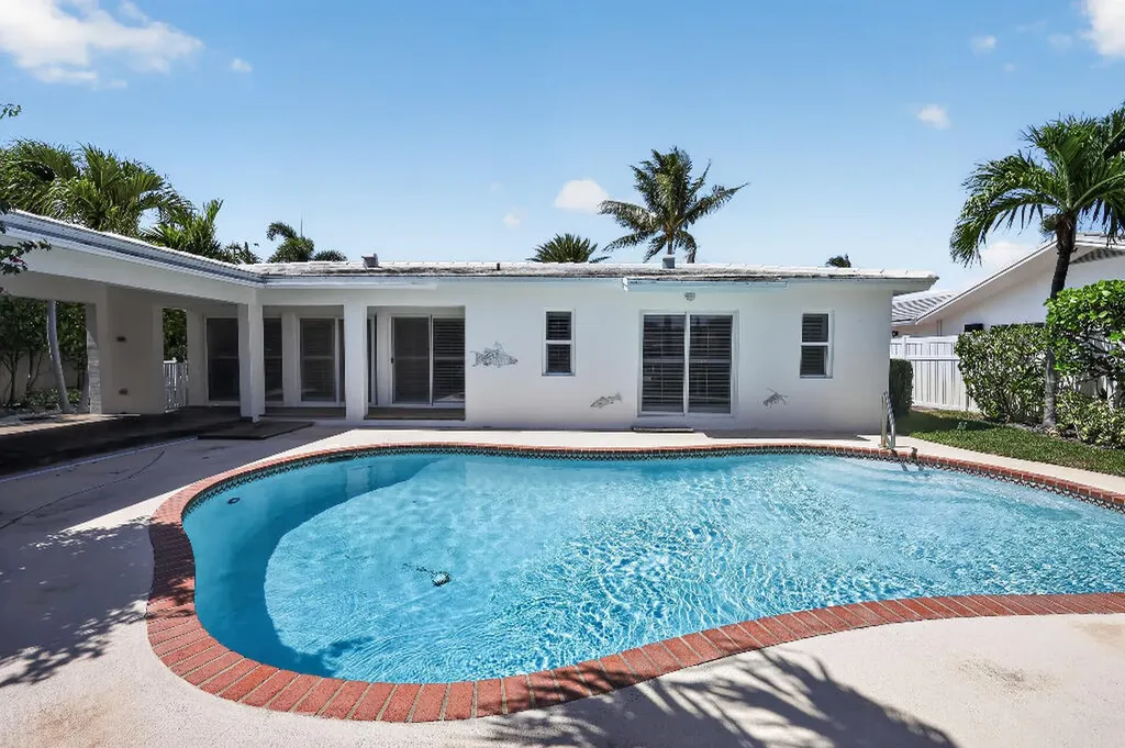 636 Kingfish Road North Palm Beach FL 33408
