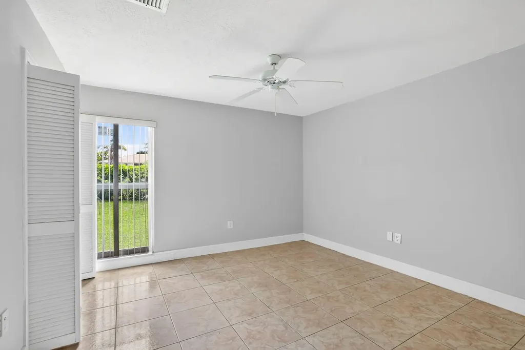2403 NW 118th Terrace Coral Springs FL 33065