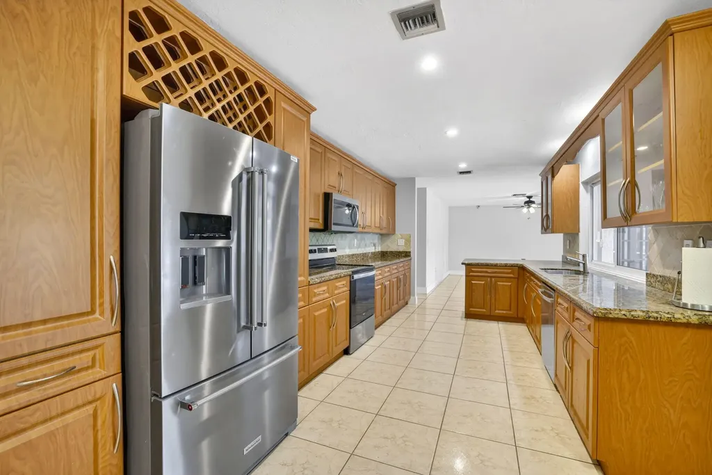2403 NW 118th Terrace Coral Springs FL 33065