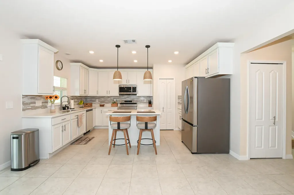 1033 SW General Patton Terrace Port St Lucie FL 34953