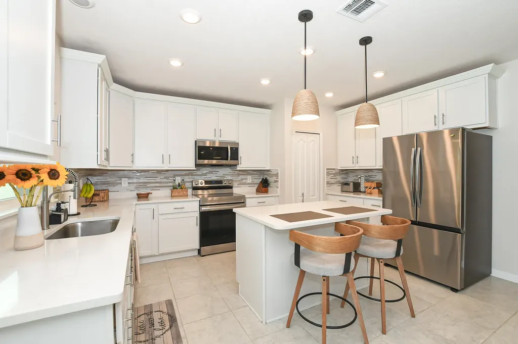 1033 SW General Patton Terrace Port St Lucie FL 34953