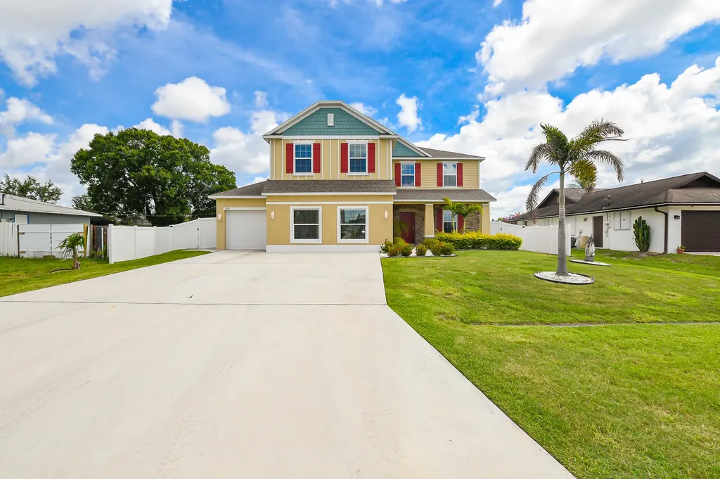 1033 SW General Patton Terrace Port St Lucie FL 34953
