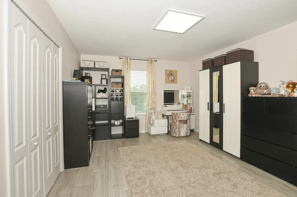 1033 SW General Patton Terrace Port St Lucie FL 34953