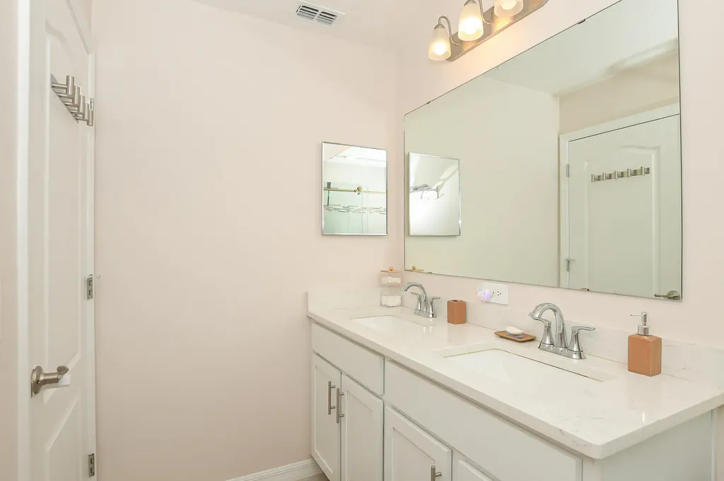 1033 SW General Patton Terrace Port St Lucie FL 34953