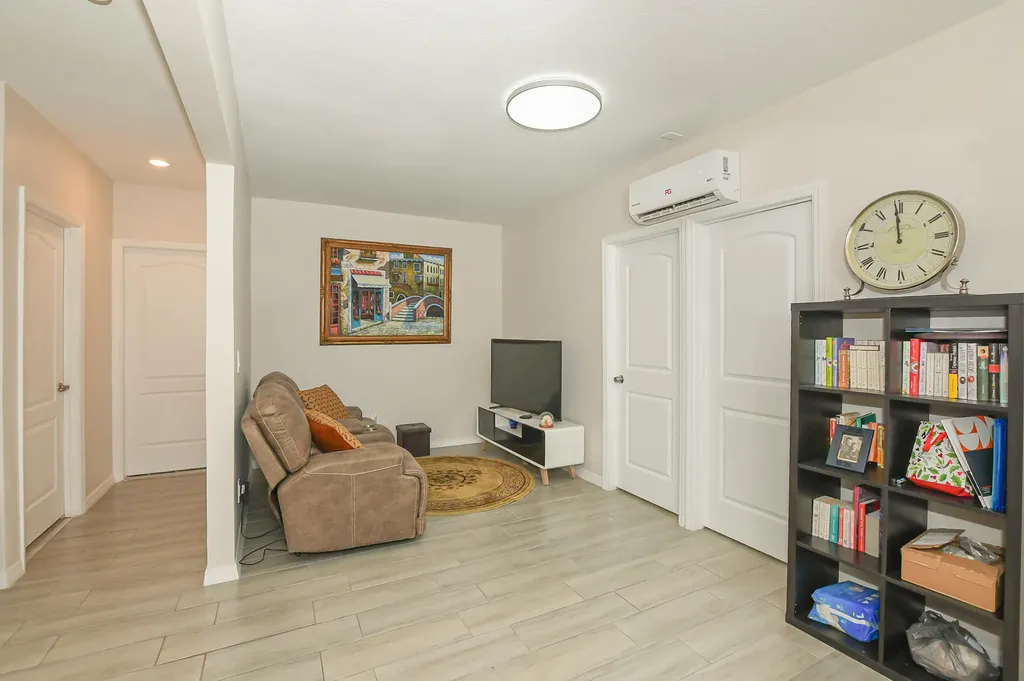 1033 SW General Patton Terrace Port St Lucie FL 34953
