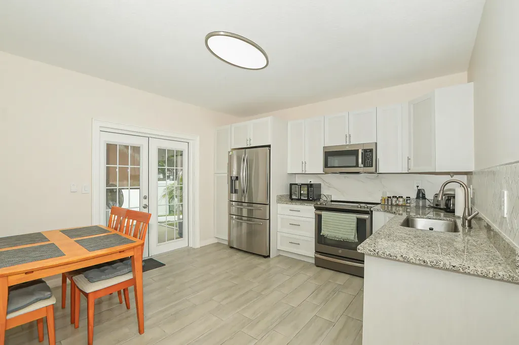1033 SW General Patton Terrace Port St Lucie FL 34953