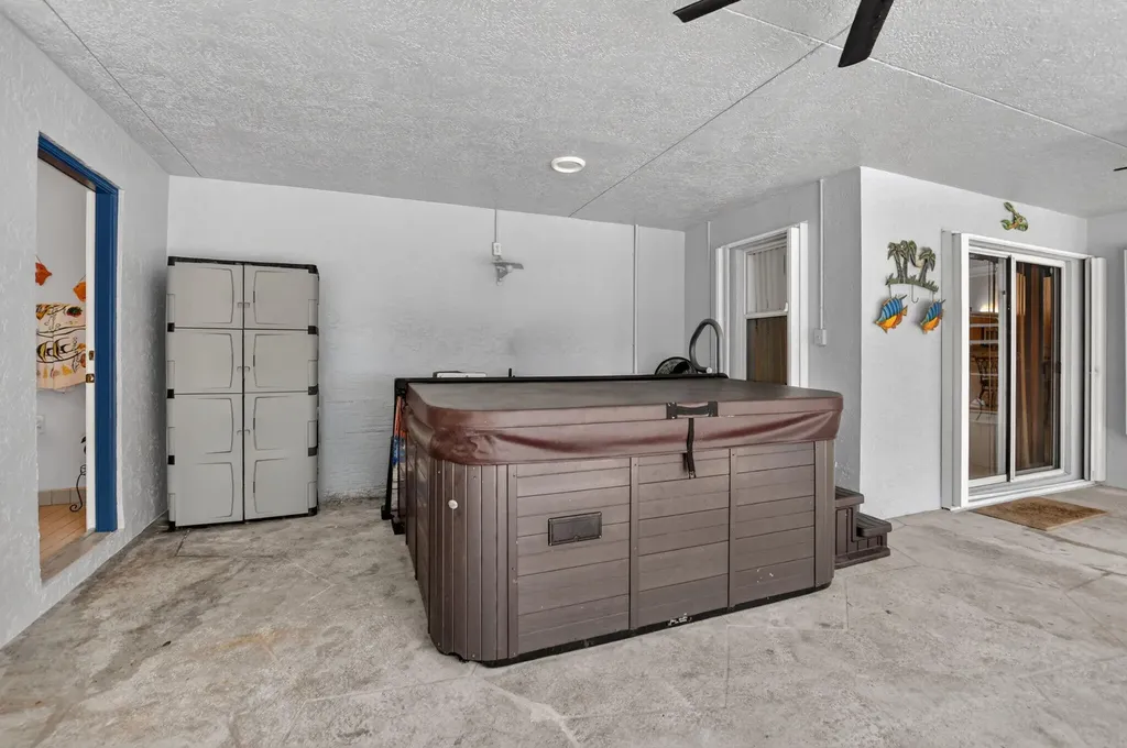 16074 66th Court N The Acreage FL 33470
