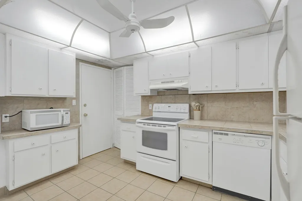 405 N Ocean Boulevard Pompano Beach FL 33062