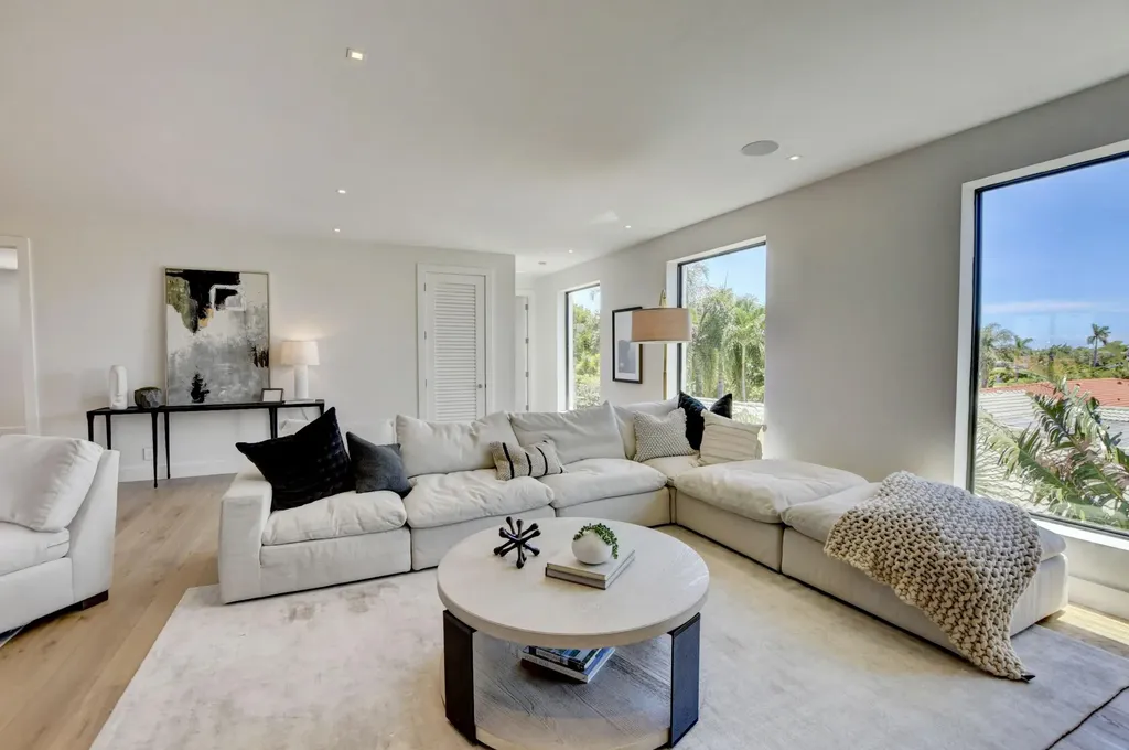 855 NW 4th Avenue Boca Raton FL 33432