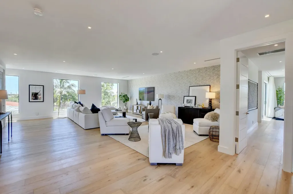 855 NW 4th Avenue Boca Raton FL 33432