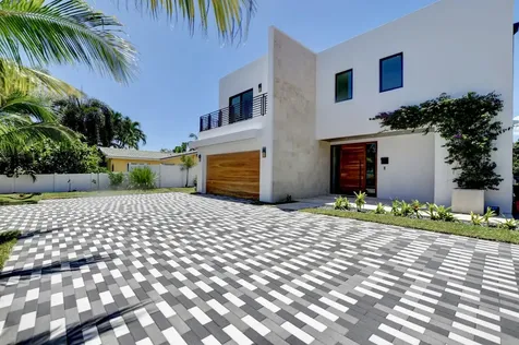 855 NW 4th Avenue Boca Raton FL 33432