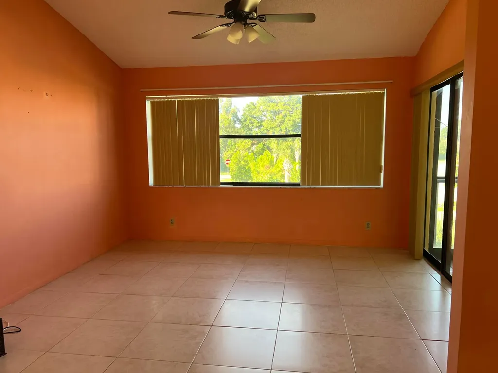 7649 Tahiti Lane Lake Worth FL 33467