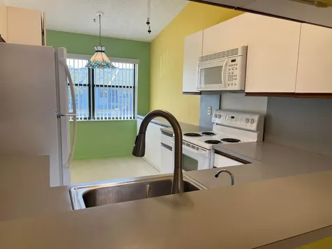 7649 Tahiti Lane Lake Worth FL 33467