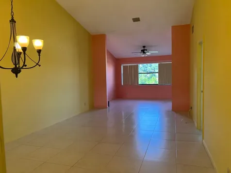 7649 Tahiti Lane Lake Worth FL 33467