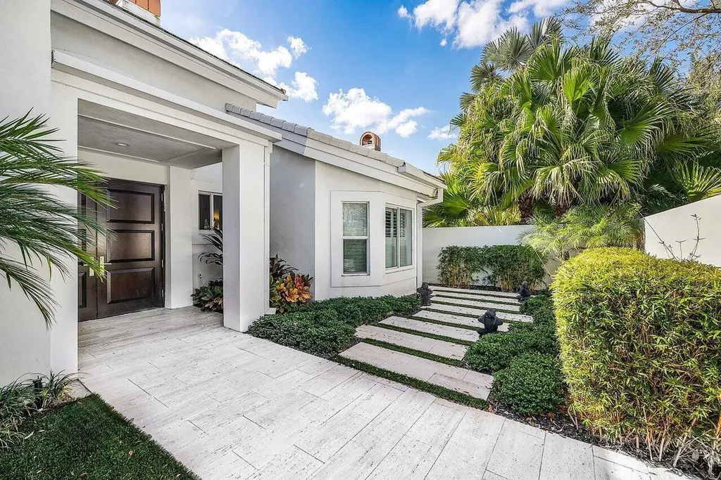 215 Island Drive Jupiter FL 33477