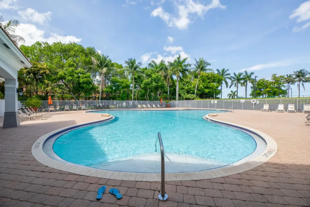 7118 Hawks Nest Terrace Riviera Beach FL 33407