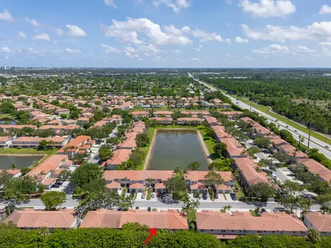 7118 Hawks Nest Terrace Riviera Beach FL 33407