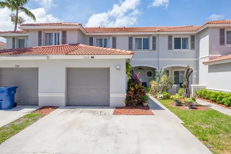 7118 Hawks Nest Terrace Riviera Beach FL 33407
