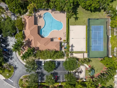7118 Hawks Nest Terrace Riviera Beach FL 33407