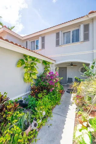 7118 Hawks Nest Terrace Riviera Beach FL 33407