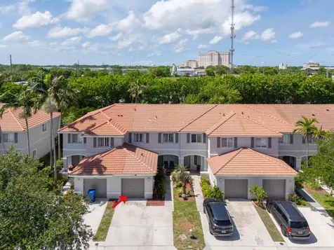 7118 Hawks Nest Terrace Riviera Beach FL 33407