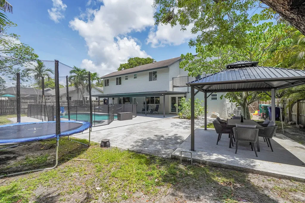 10108 SW 53rd Court Cooper City FL 33328