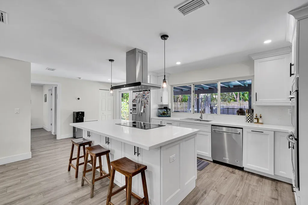 10108 SW 53rd Court Cooper City FL 33328