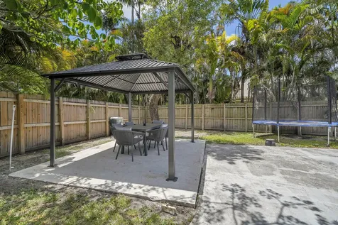 10108 SW 53rd Court Cooper City FL 33328