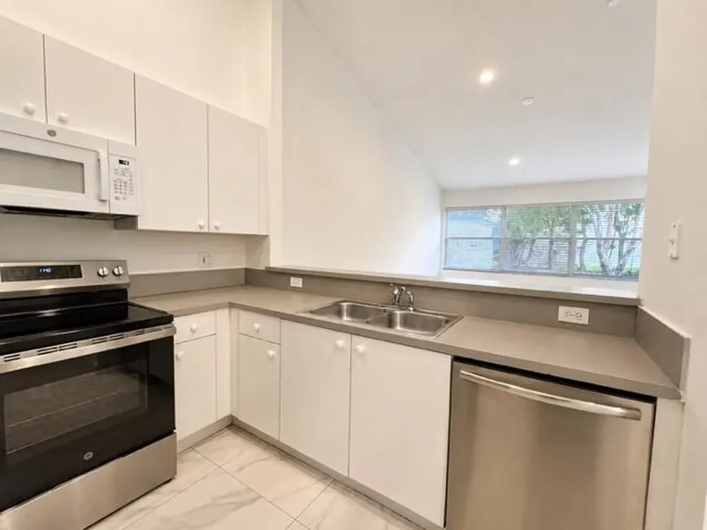 2480 S Coral Trace Circle S Delray Beach FL 33445