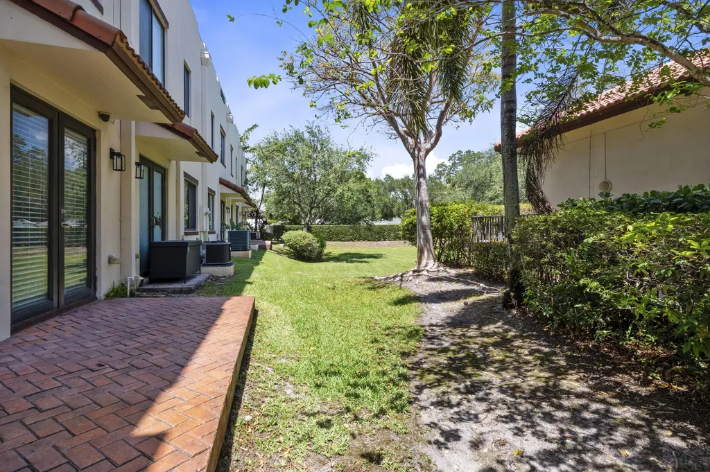 3238 SW 16th Terrace Fort Lauderdale FL 33315