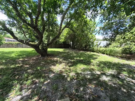1760 NW 88th Street Miami FL 33147