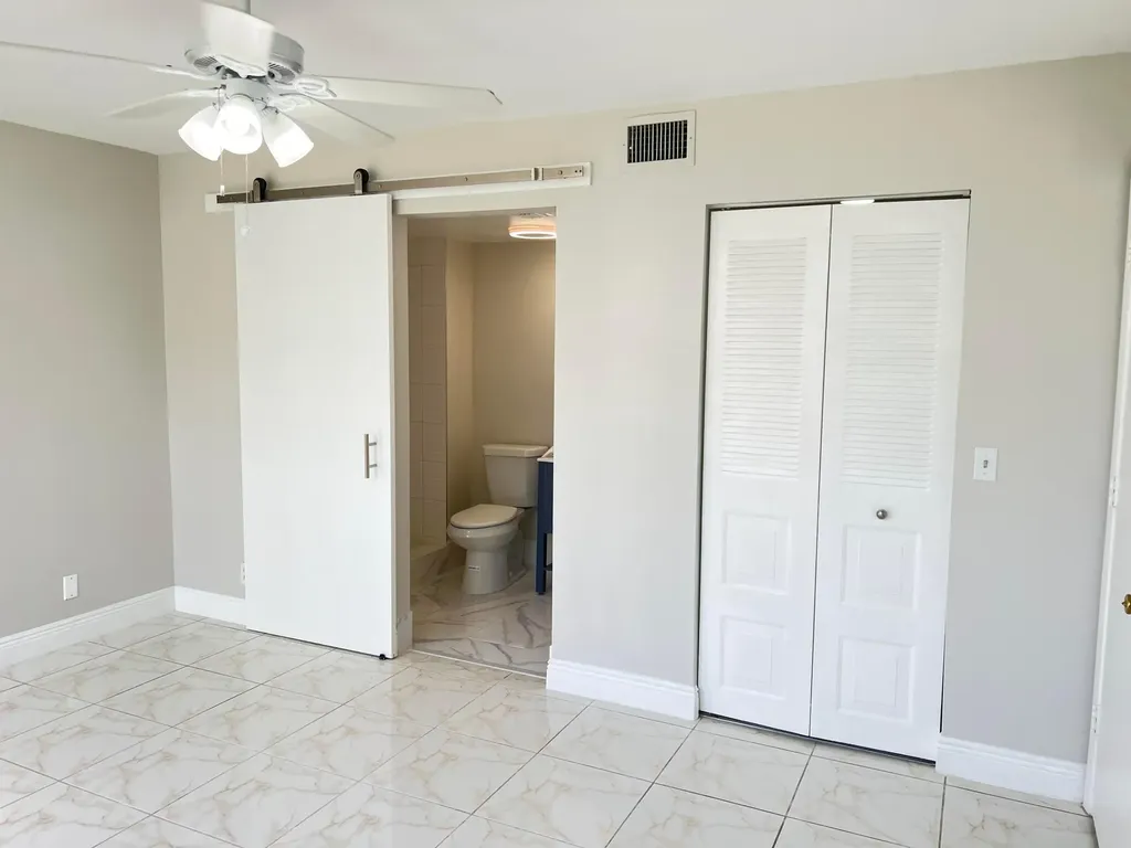 24 Abbey Lane Delray Beach FL 33446