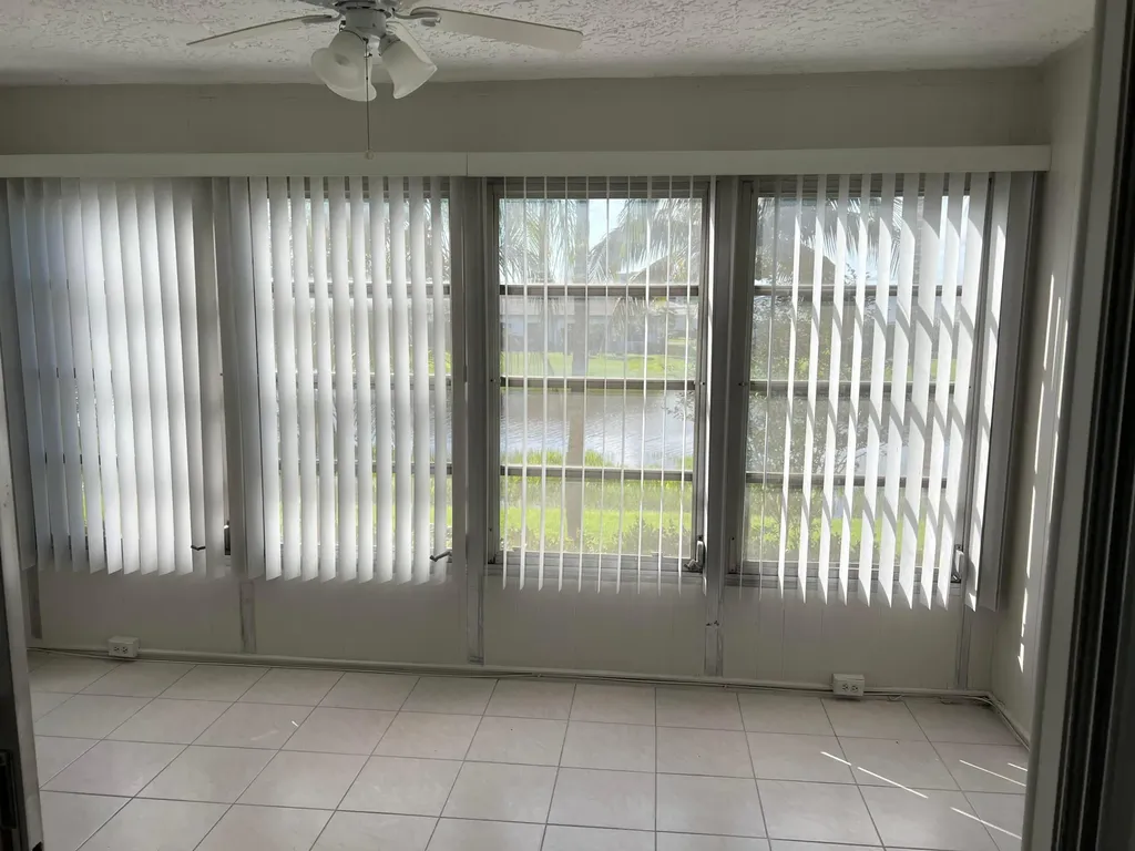 24 Abbey Lane Delray Beach FL 33446