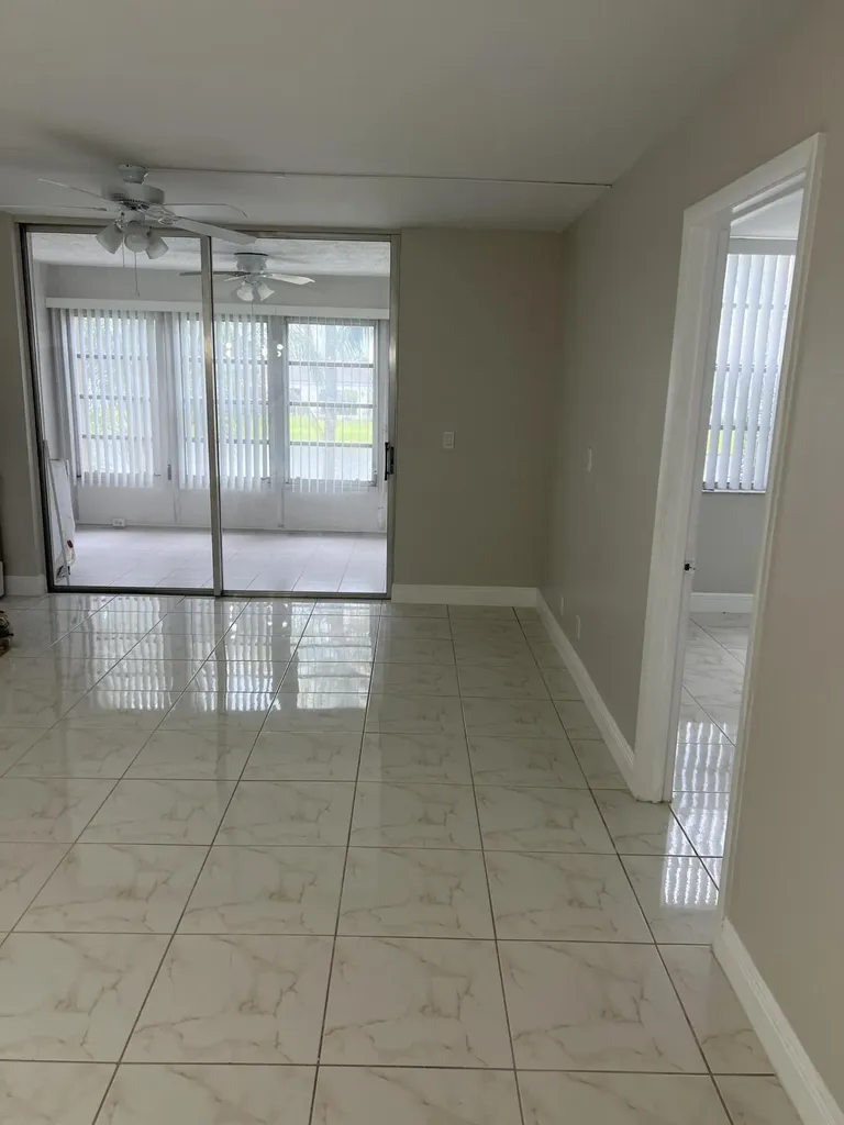 24 Abbey Lane Delray Beach FL 33446
