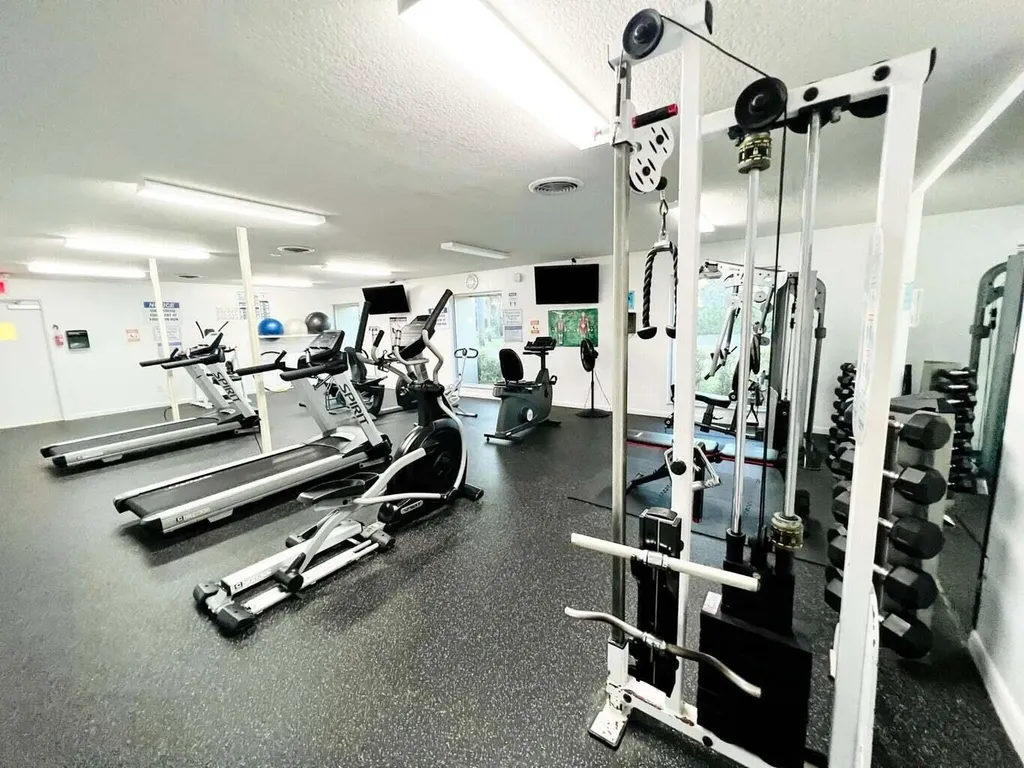24 Abbey Lane Delray Beach FL 33446