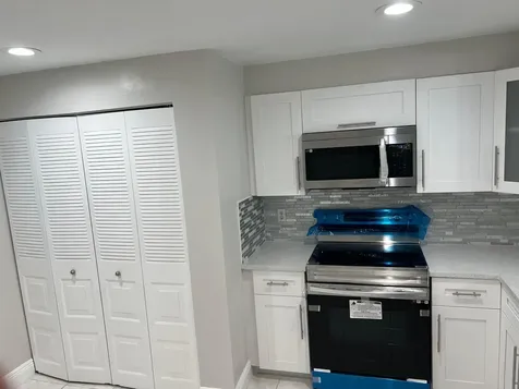 24 Abbey Lane Delray Beach FL 33446