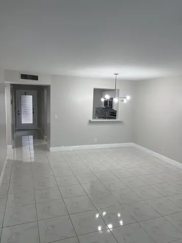 24 Abbey Lane Delray Beach FL 33446