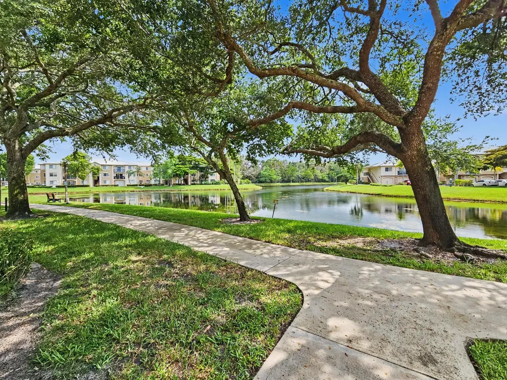 500 Crestwood Court N Royal Palm Beach FL 33411
