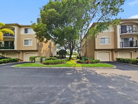 500 Crestwood Court N Royal Palm Beach FL 33411