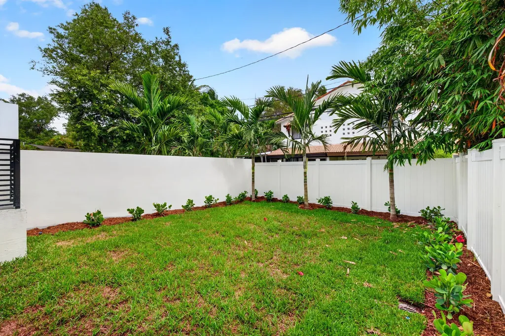 507 SW 11th Street Fort Lauderdale FL 33315